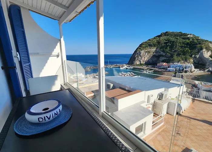 Divina Seaside Suite Ischia