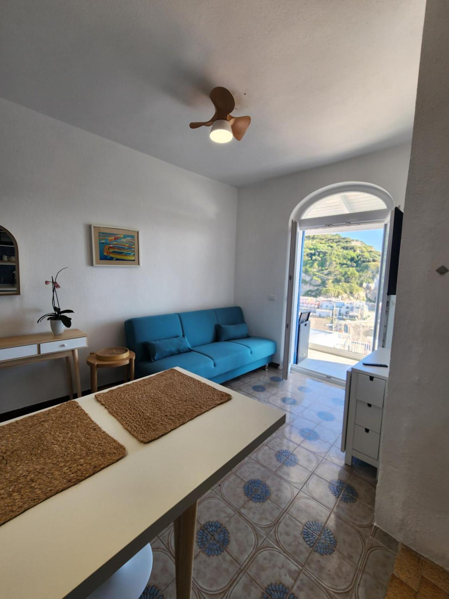 Divina Seaside Apartment Ischia